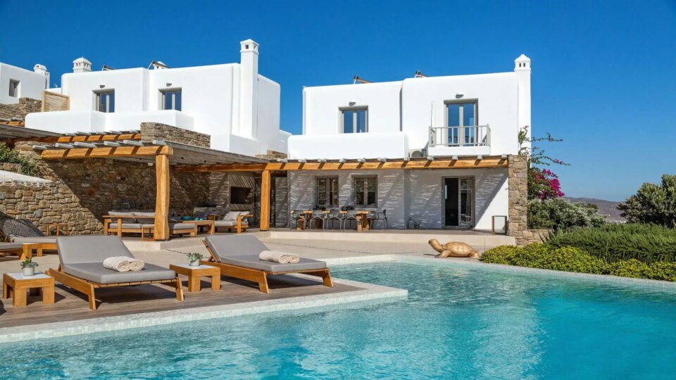 mykonos_villas_for_rent_villa_monopoly